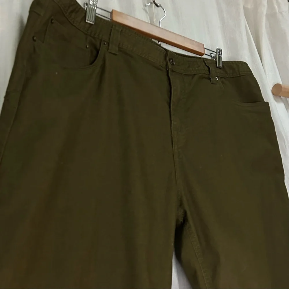 42/30 Prana Bridger Jean in green canvas feel slim fit